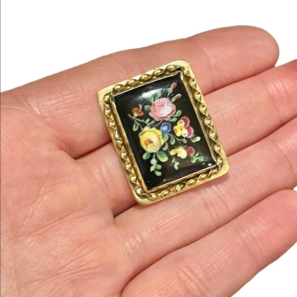 Antique Victorian Handpainted flower cameo ornate Black onyx 10k gold brooch - Picture 4 of 13